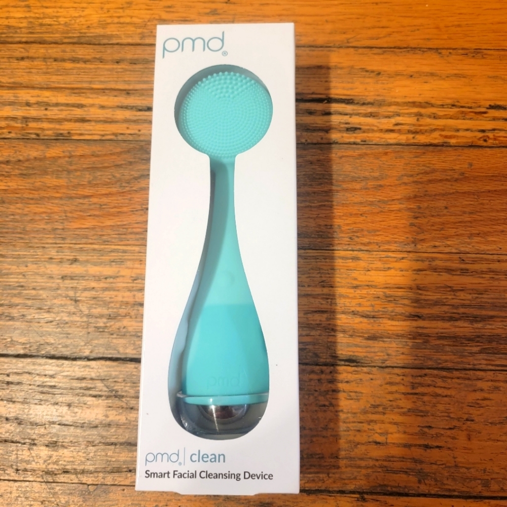 pmd clean - Smart Facial Cleansing Device - NEW in Box